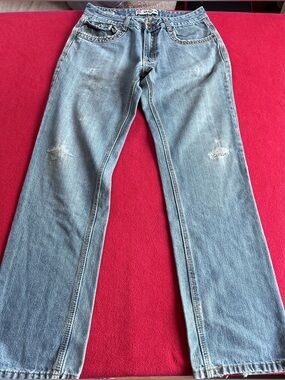 YASO Classic Light Blue Straight Men's Jeans with Subtle Knee Distressing